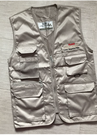 Крутий літній жилет безрукавка, з кишенями, англійського бренда, result adventure. s