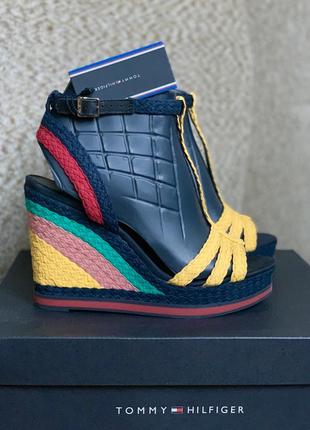 Босоножки tommy hilfiger, босоножки на танкетке, босоножки на платформе cos
