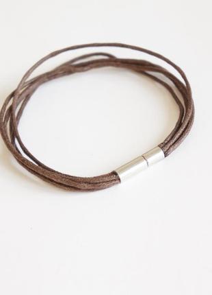 Браслет-шнурок на застібці