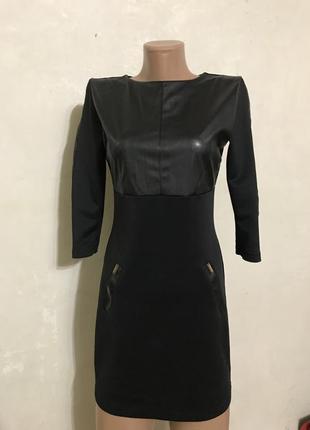 Сукня рукав 3/4 з шкіряними вставками.