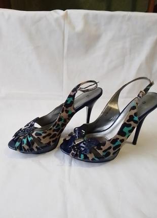 Женские босоножки qoldenparty