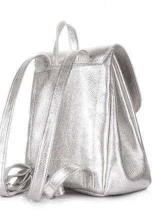 Срібний жіночий, міський, повсякденний, середній рюкзак з натуральної шкіри4 фото