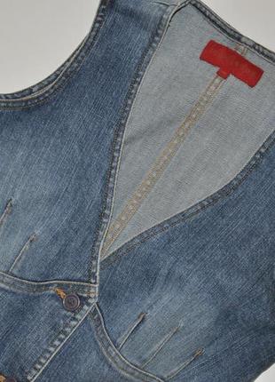 Стильный приталенный джинсовый жилет3 фото