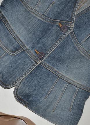Стильный приталенный джинсовый жилет4 фото