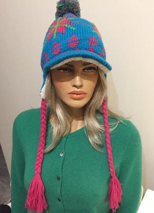 Тёплая брендовая шапка