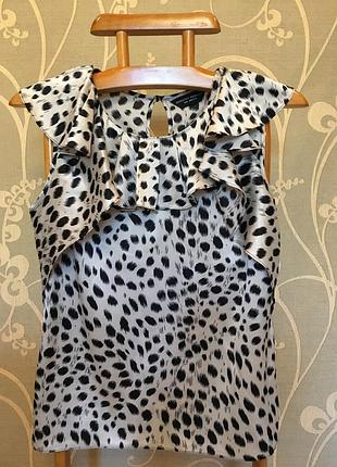 Дуже гарна та стильна брендова блузка.