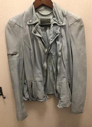 Кожаная куртка muuba