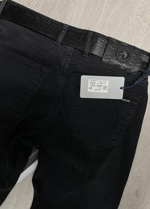 New!!! Мужские черные джинсы известного бренда,с ремнем)5 фото