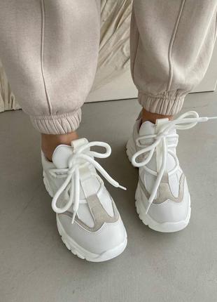 Новинка 😍 стильні білі кросівки на весну