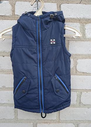 Жилетка дитяча 6-8 р