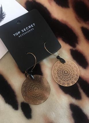 Металические серьги top secret