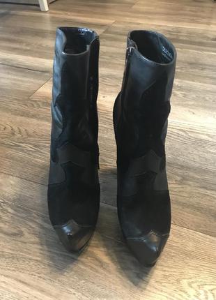 Ботильйони