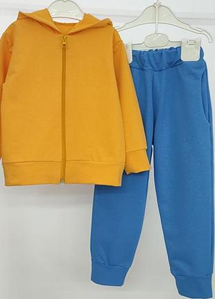 Дитячий костюм для дівчинки і для хлопчика. детский костюм для мальчика и для девочки