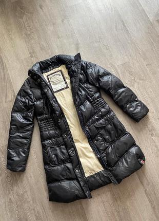 Брендовый тёплый чёрный пуховик пальто куртка tommy hilfiger5 фото
