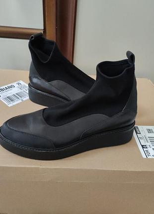 Жіночи ботіночки dkny.