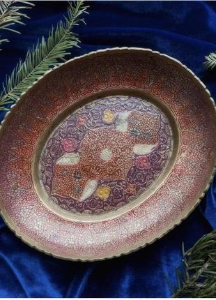 Винтаж винтажная латунная тарелка тарелочка с цветно эмалью панно капшо барельеф1 фото