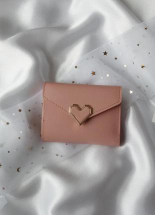 Красивий гаманець з сердечком1 фото