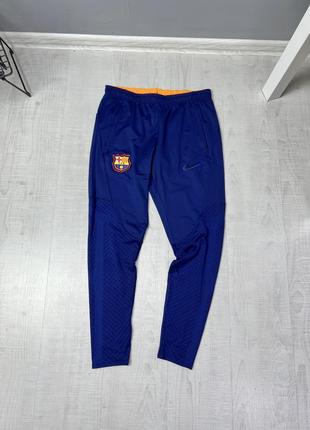 Спортивные штаны nike tr pants