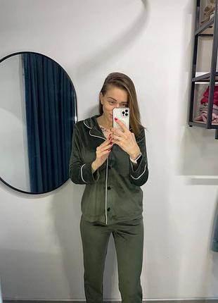 Красива велюрова піжамка
