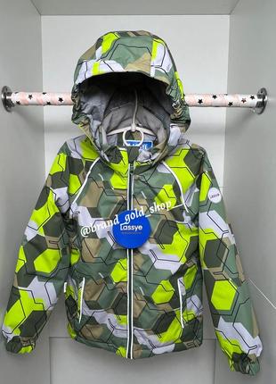 Демісезонна термо куртка для хлопчика lassye 104-128
