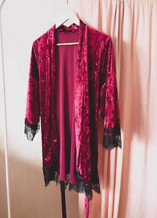 Оксамитовий халат з французьким мереживом