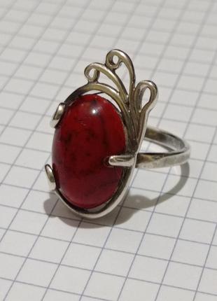 Серебряное кольцо с красной яшмой3 фото