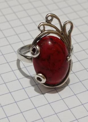Серебряное кольцо с красной яшмой1 фото