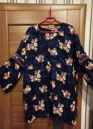 Сукня - туніка з розкльошеним рукавом 60-62р