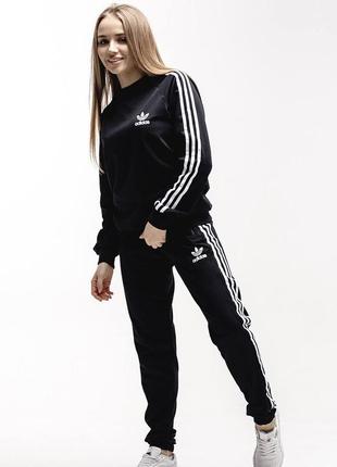 Костюм спортивный черный: свитшот+ спортивные штаны с лого adidas, после платья