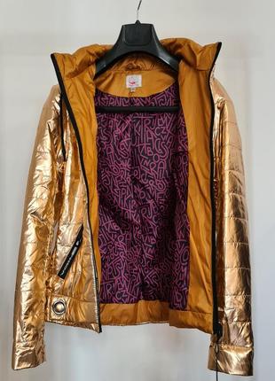 Куртка золотистая демисезонная 44,50р.4 фото