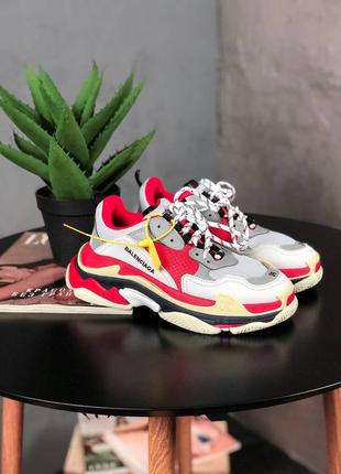 Жіночі кросівки balenciaga triple s red white1 фото