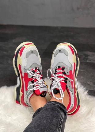 Жіночі кросівки balenciaga triple s red white6 фото