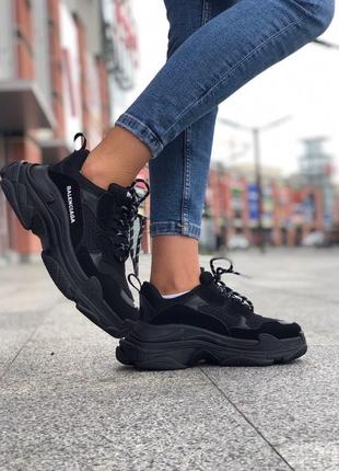 Жіночі чорні кросівки triple s black2 фото