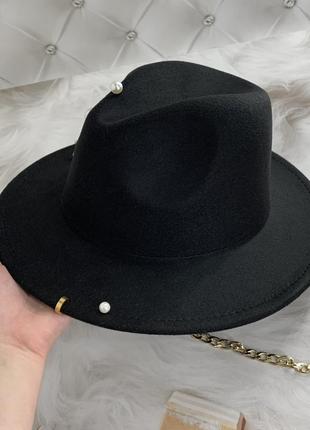 Шляпа федора с цепочкой и пирсингом черная elegant pearl3 фото