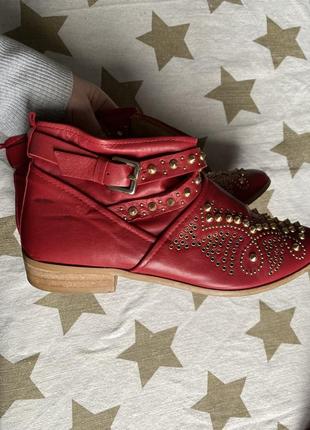 Кожаные натуральные красные молодёжные ботинки 38 размера zara8 фото