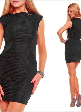 Деловое платье черного цвета