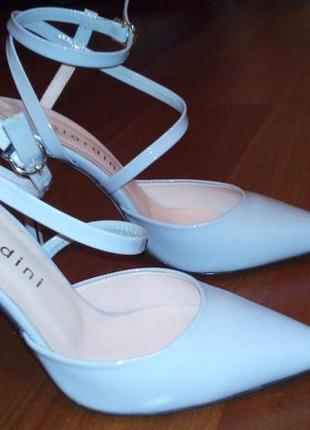 Босоножки, 37 размер.