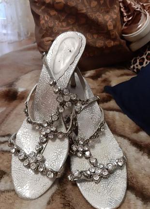 Босоніжки сфаровські 40р