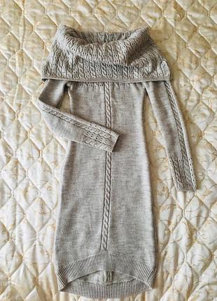 Теплое платье с хомутом