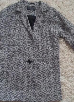 Бойфренд пиджак на одну пуговицу