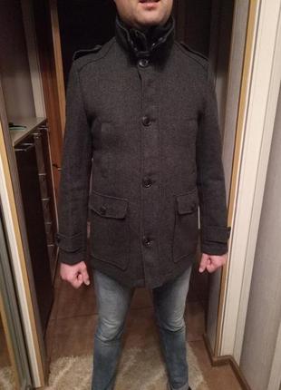 Стильное мужское пальто размер м наш 46- 48й1 фото