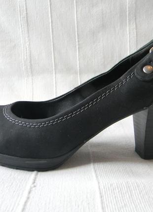 Дружин.шкіряні туфлі bata р. 40 ст. 26,3 см