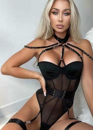 Сексуальний мереживний комплект із поясом