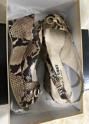 John танкетки