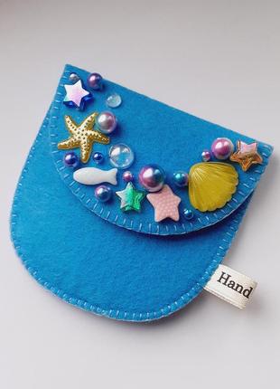 Дитячий гаманець з мушлею, перлами та морськими зірками