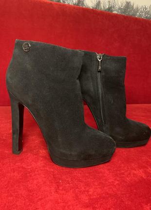 Чёрные ботильоны,чёрные ботильоны на каблуке,замшевые туфли,замшевые ботильоны
