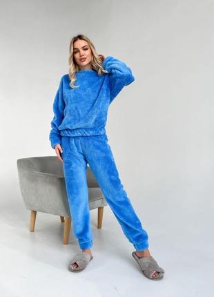 Женская пиджама велюровая плюшевая теплая зимняя голубая синяя бежевая на подарок девушке4 фото
