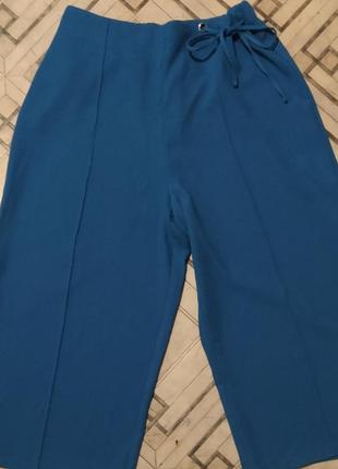 Яркие стильные кюлоты.