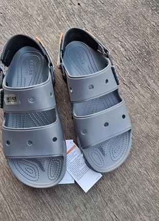 Мужские сандалии crocs unisex classic all-terrain sandale m12-