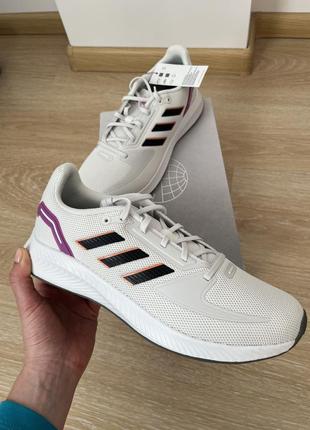 Кроссовки adidas